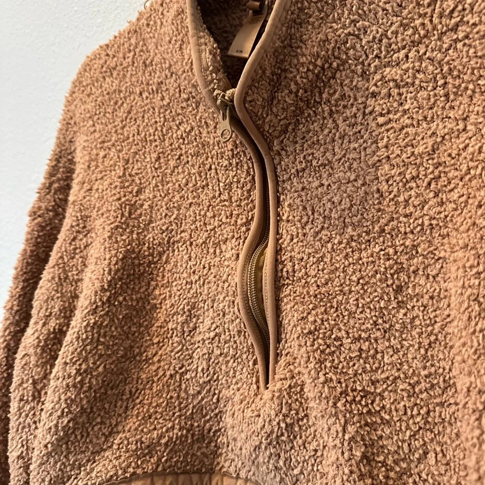 SKIMS Cozy Knit Set - Cropped Pullover & Drawstring Legging - Picture 5 of 9